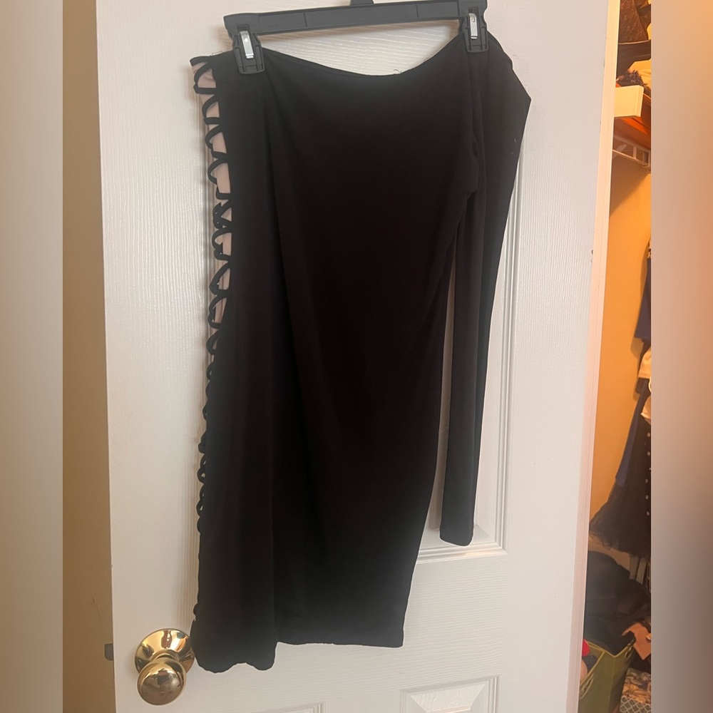Forever21 one shoulder black dress size medium